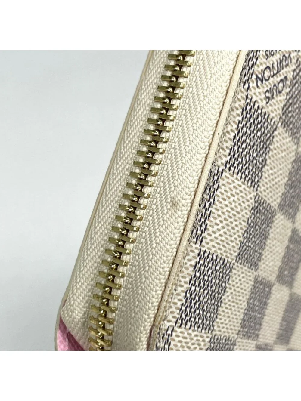 Louis Vuitton Zippy Wallet Damier Azur White